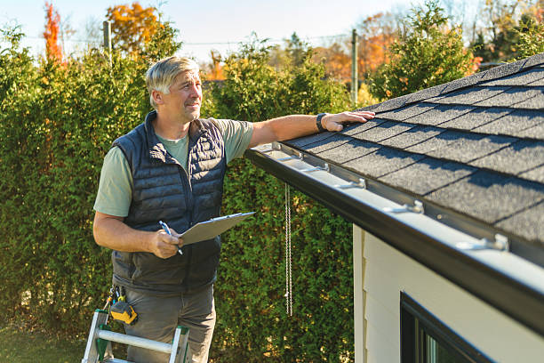 Professional Metal Roofing technician working in Virgin, UT
